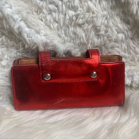 Kate Spade patent leather Red bifold wallet with silver tone hardwares . - Picture 2 of 13